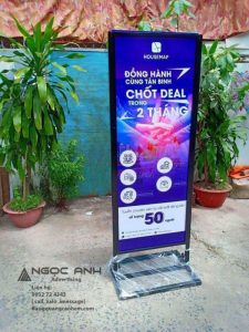 STANDEE KHUNG SẮT