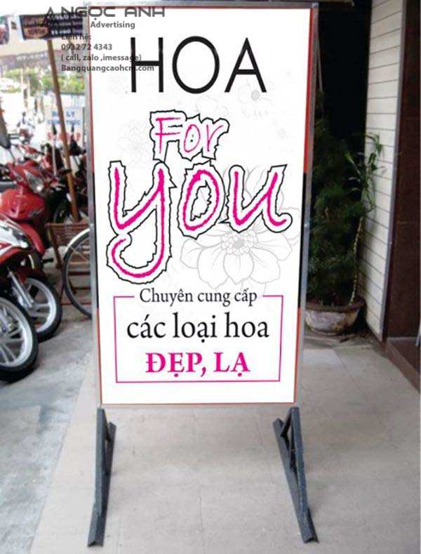Bảng hiệu chân đứng dễ dàng di chuyển vị trí