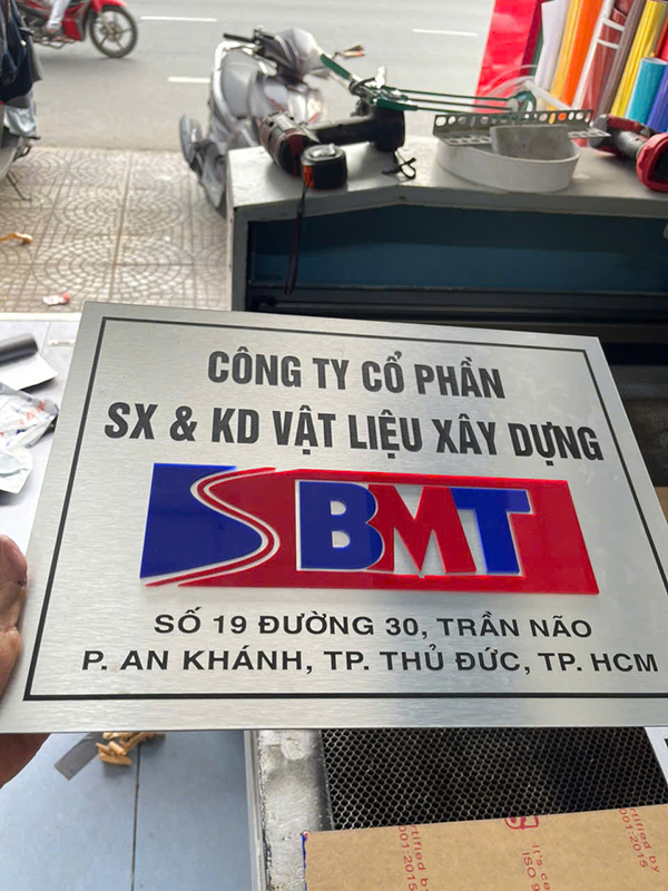 Bảng tên alu chữ nổi Bảng tên alu chữ nổi đẹp, bền